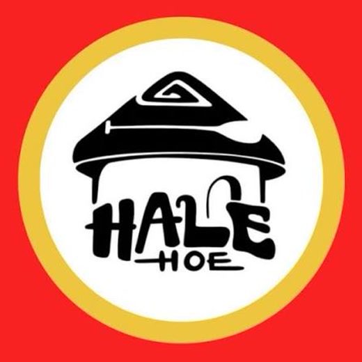 Logo da Hale Hoe, a Casa do Remo: uma casa havaiana com o remo atravessado